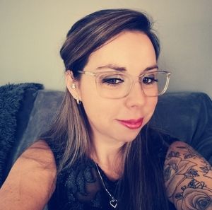 Meet your Posher, Édith